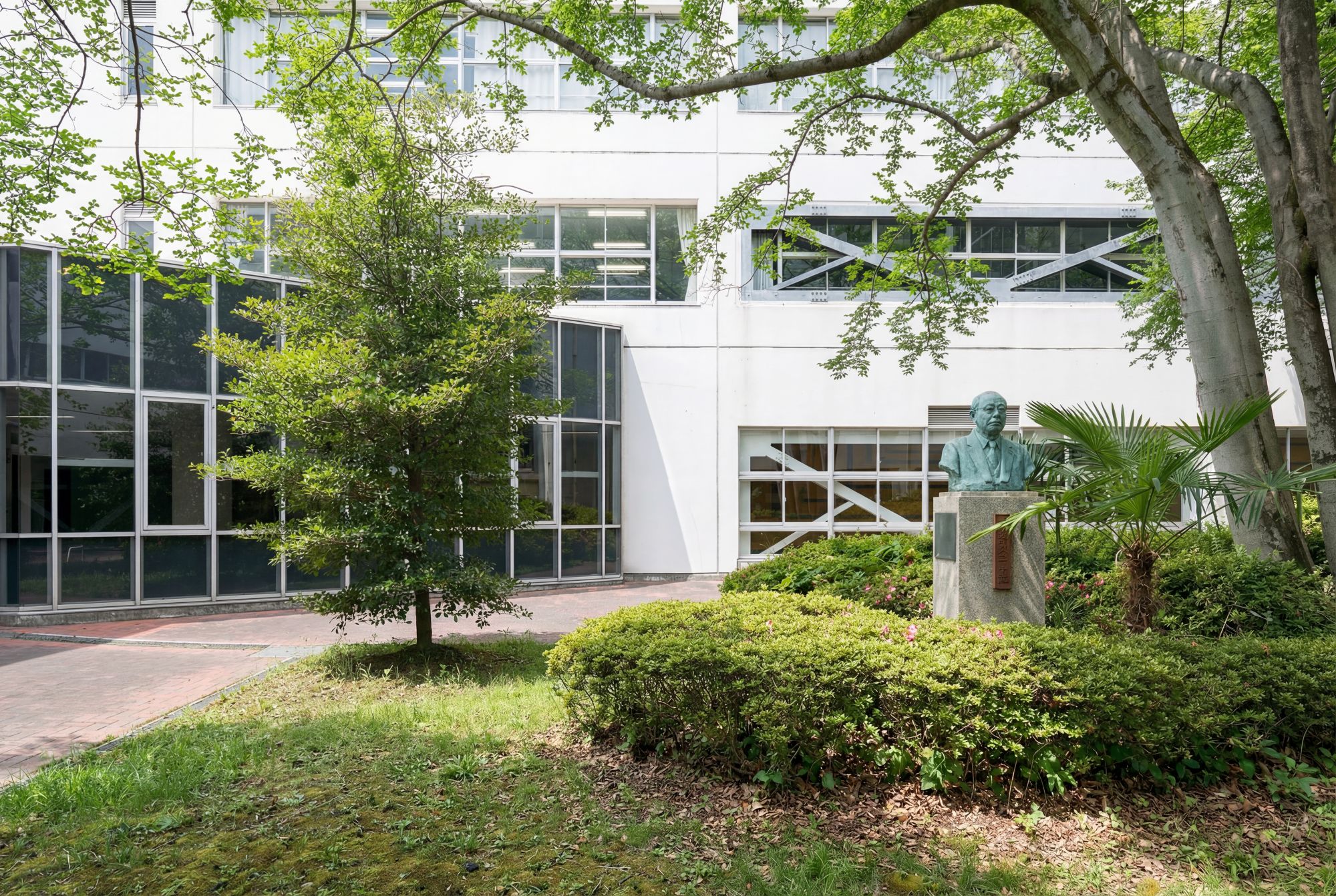 学校評価・財務状況