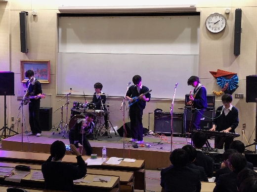 高校軽音楽部　活動報告