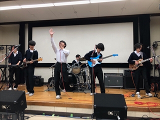 高校軽音楽部　活動報告