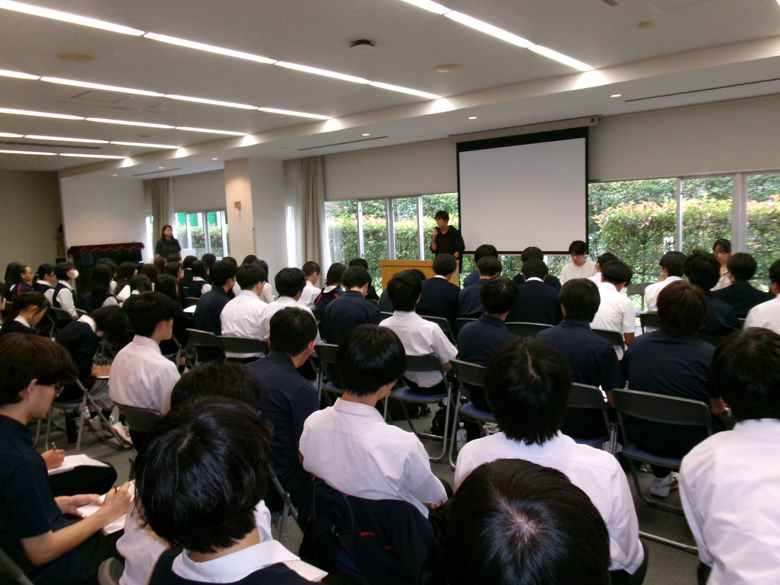 高2進路「卒業生を囲む会」